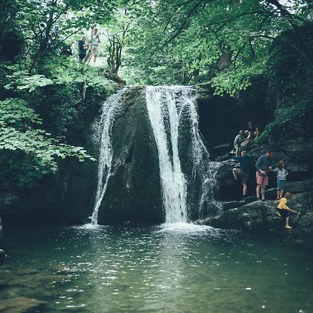 Central Malham Wellbeing Escape With Hot Tub Sleeps 8 Kültér fotó