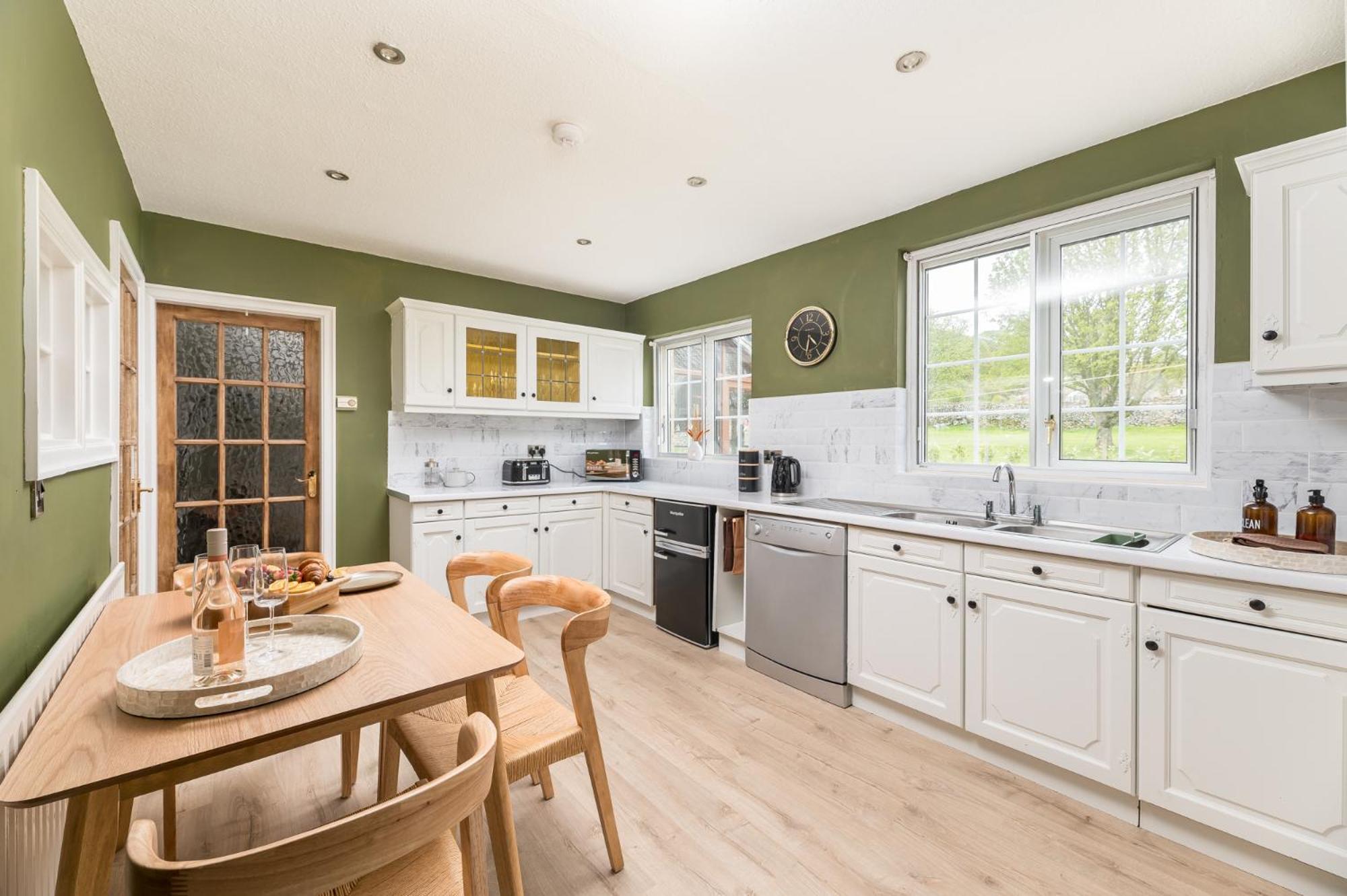 Central Malham Wellbeing Escape With Hot Tub Sleeps 8 Kültér fotó